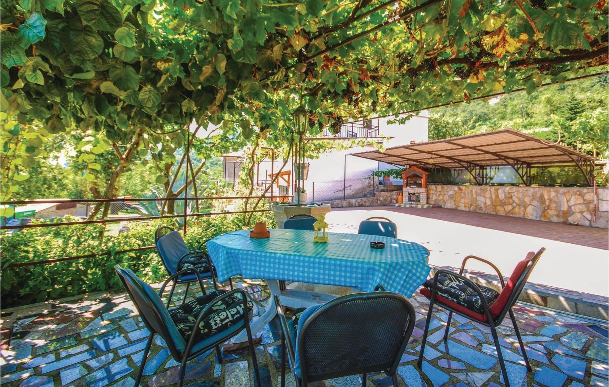 Beautiful Apartment In Lovran With Wifi ภายนอก รูปภาพ