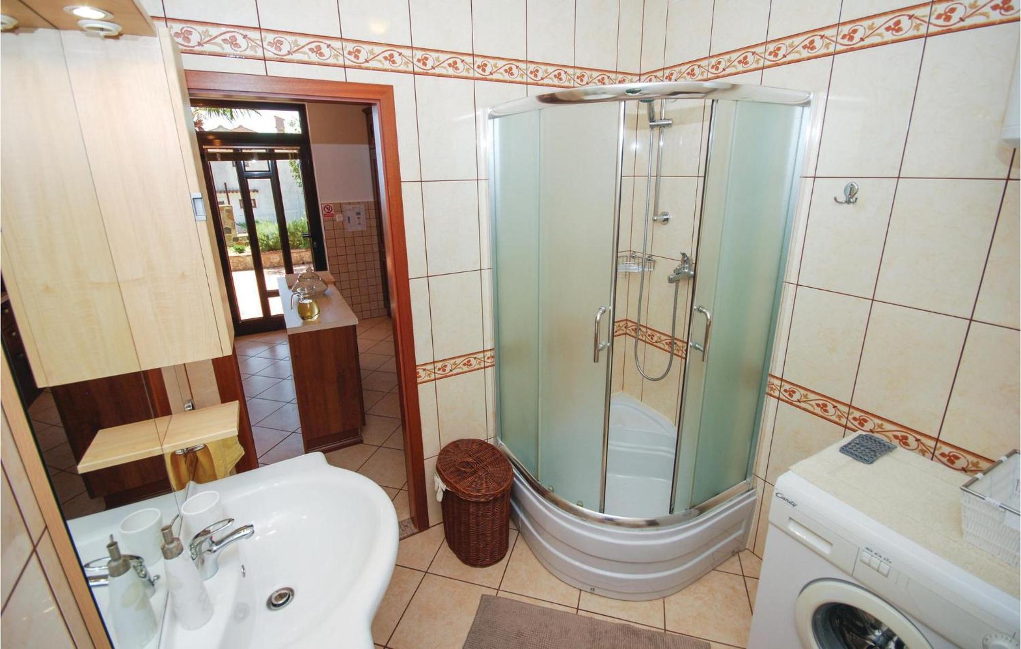 Beautiful Apartment In Lovran With Wifi ภายนอก รูปภาพ